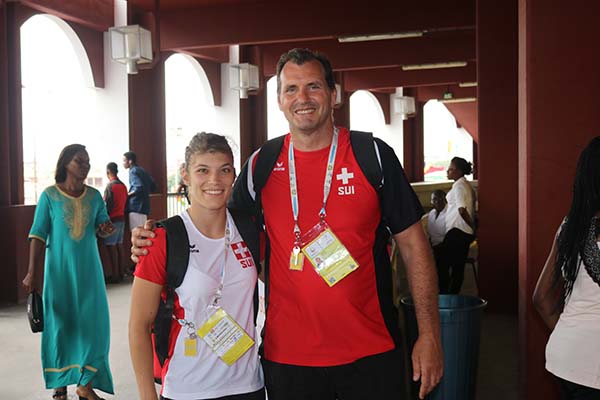 L'encadreur technique Judo de Suisse avec un de ses athl&egrave;tes